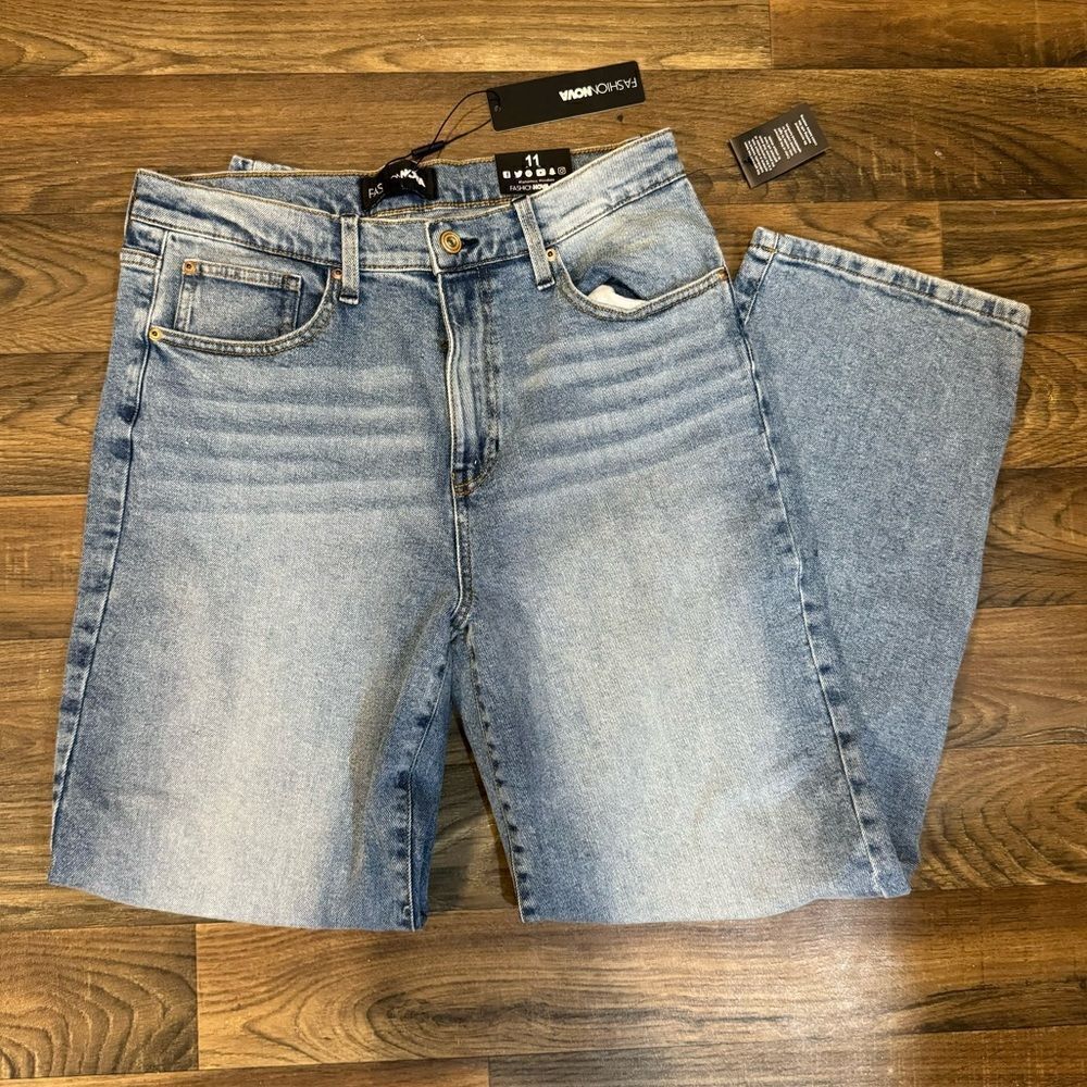 FN Nova 90s Straight Leg Jeans